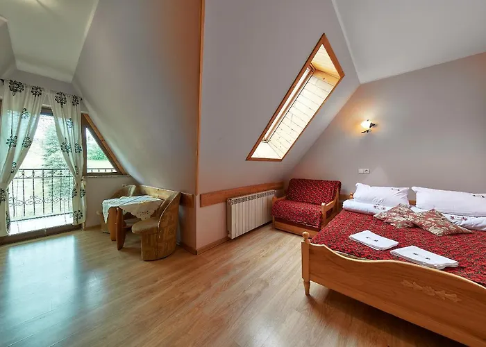 Guest house Cichy Kacik 3*